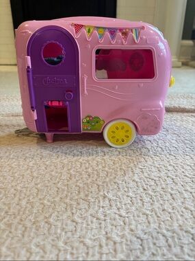 Mattel Barbie Club Chelsea Pink and Purple Camper